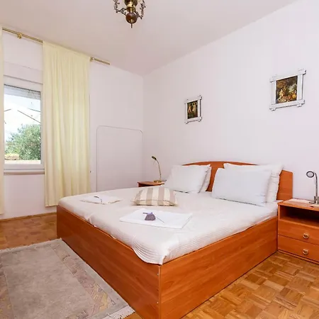 Diora * Omiš